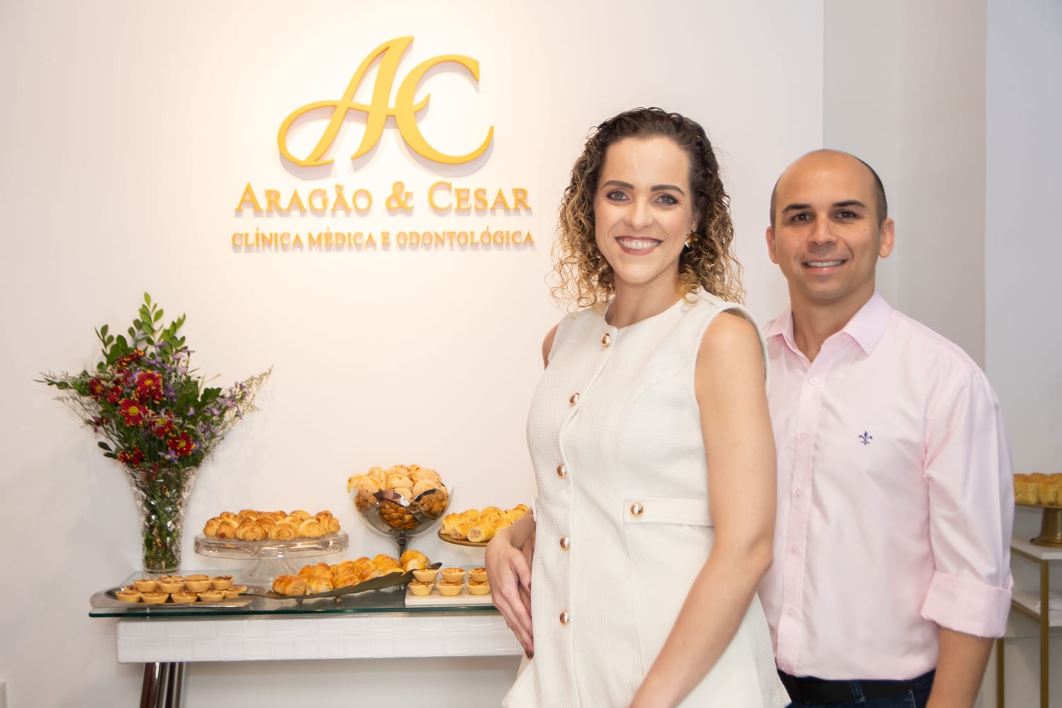 Dra. Danusa e Dr. Carlos na inauguração da Clínica Aragão & Cesar